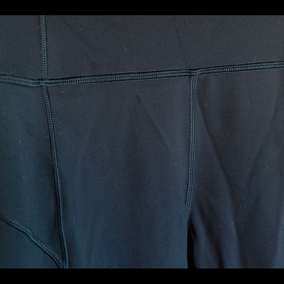 Nocturnal Teal In Movement Leggings - Picture 7 of 7